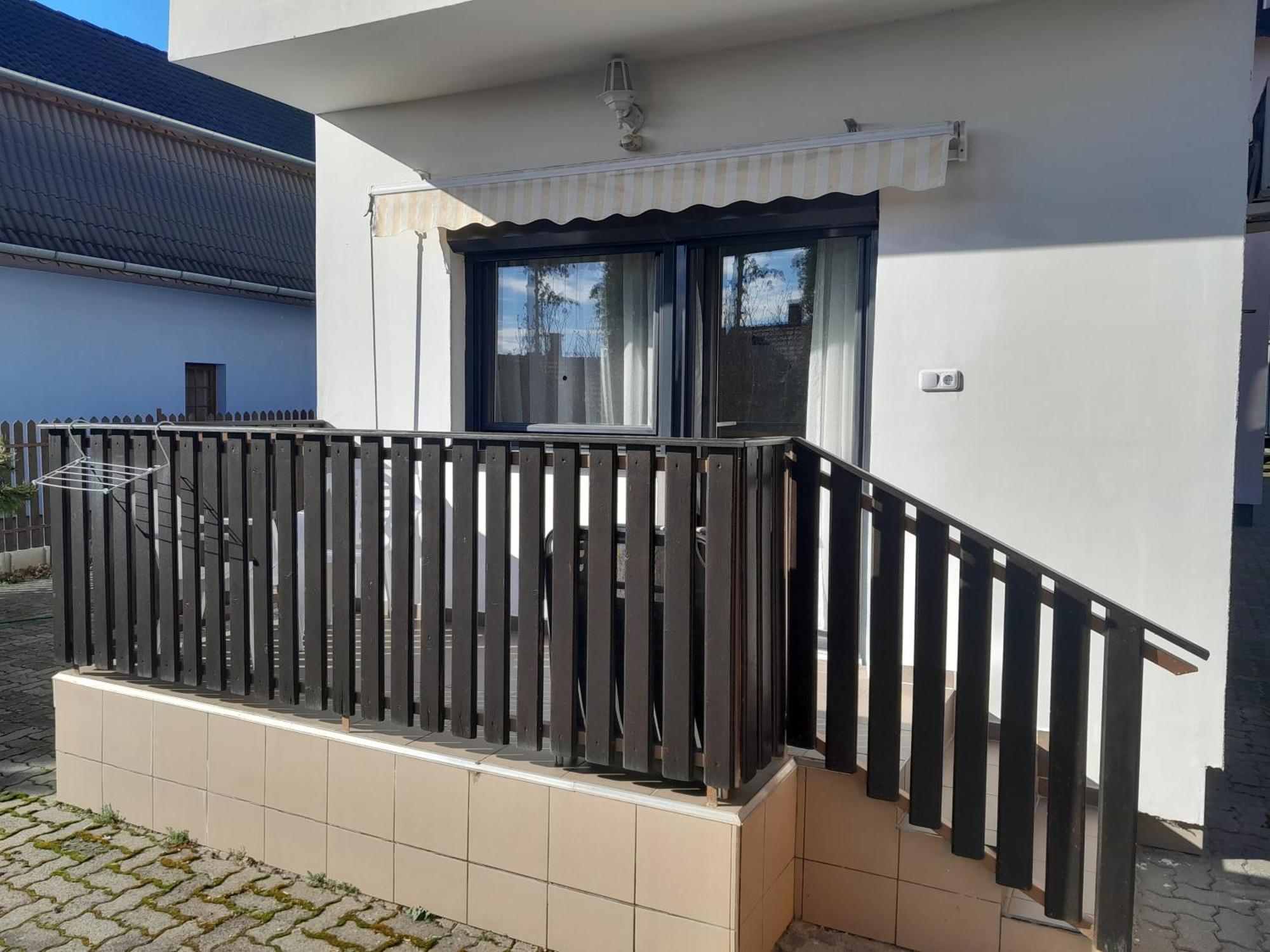 Nyirfa Apartmanhaz ซาลาคาโรส ภายนอก รูปภาพ