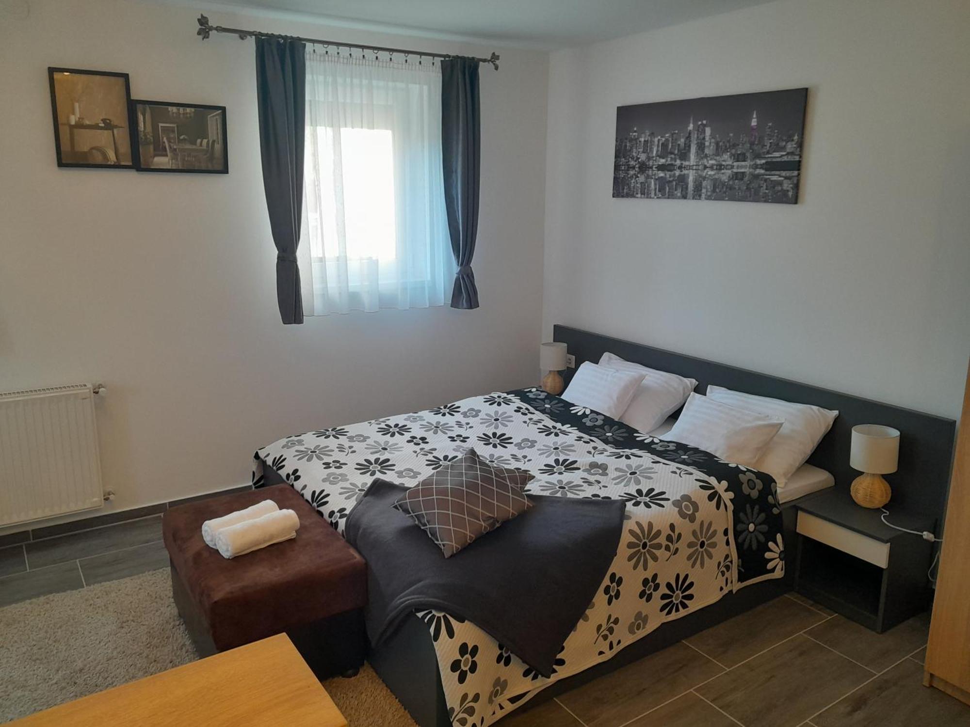Nyirfa Apartmanhaz ซาลาคาโรส ภายนอก รูปภาพ