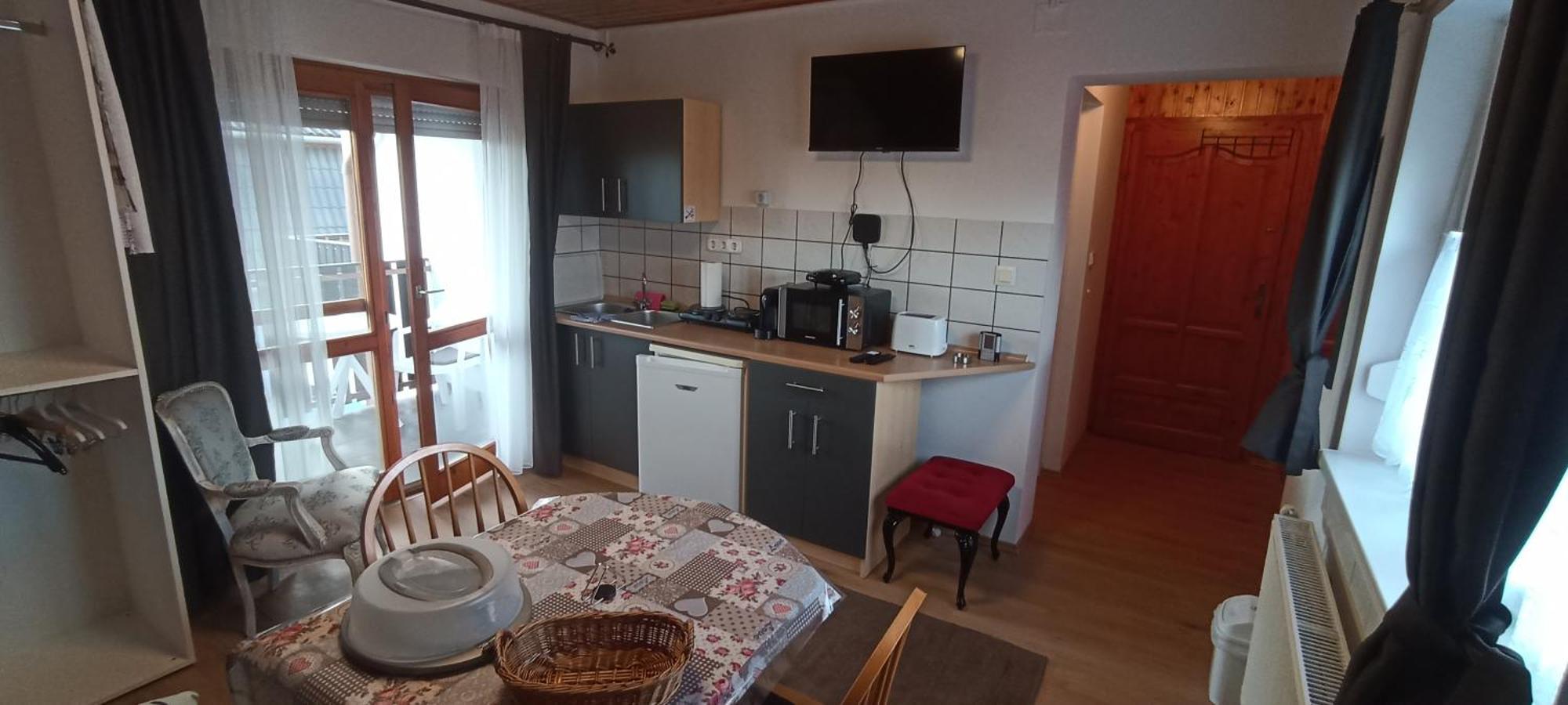 Nyirfa Apartmanhaz ซาลาคาโรส ภายนอก รูปภาพ
