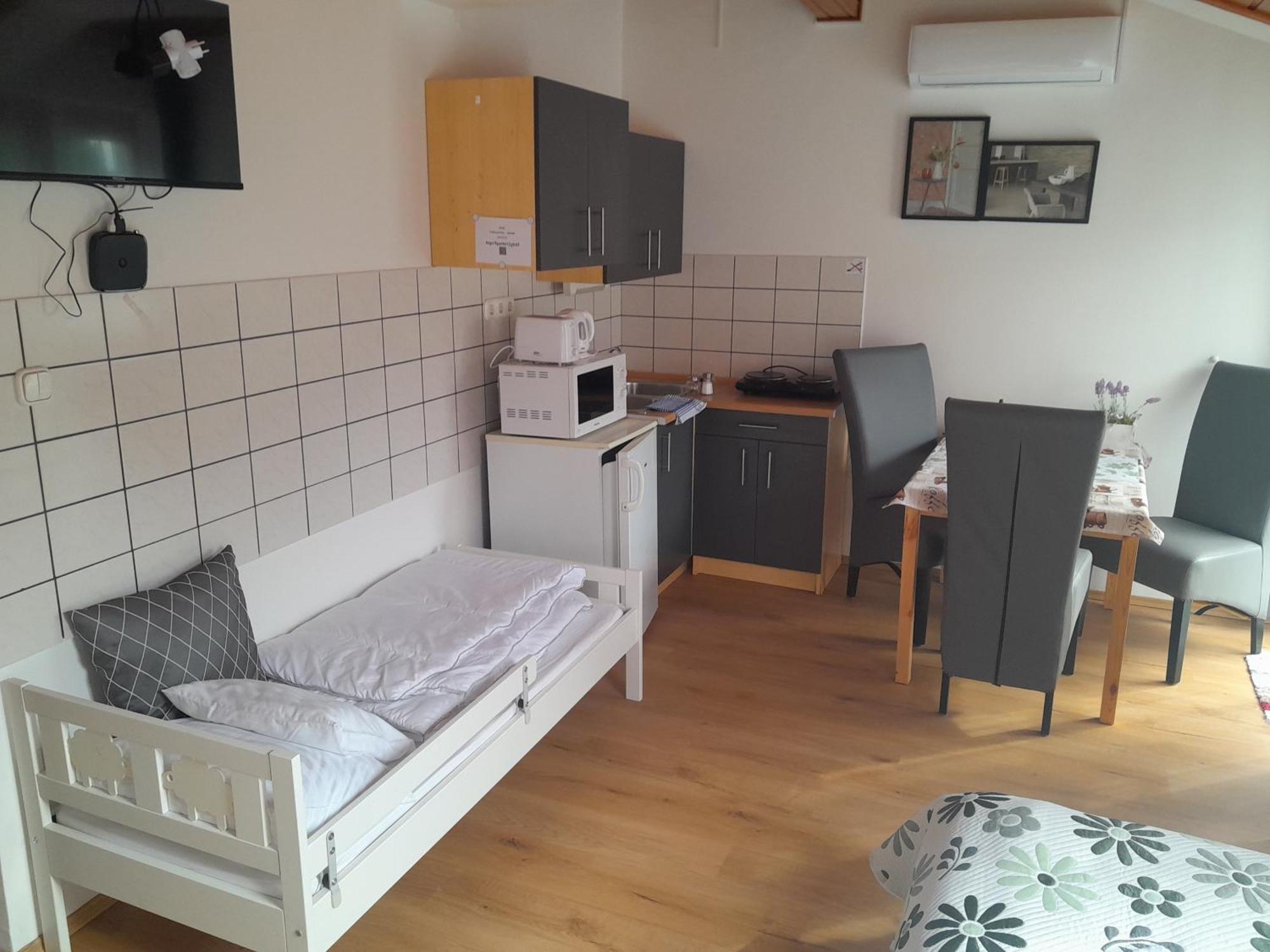 Nyirfa Apartmanhaz ซาลาคาโรส ภายนอก รูปภาพ